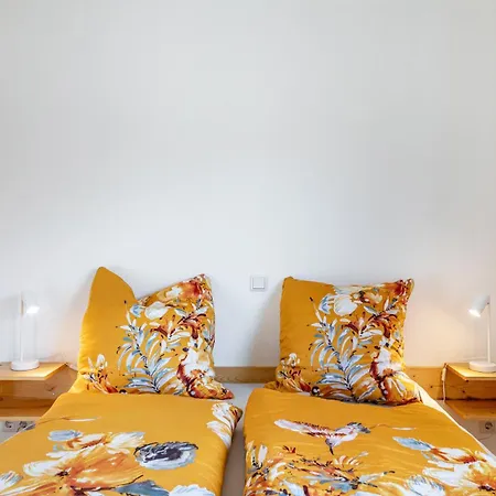 Wildbiene Bis 6 Pers